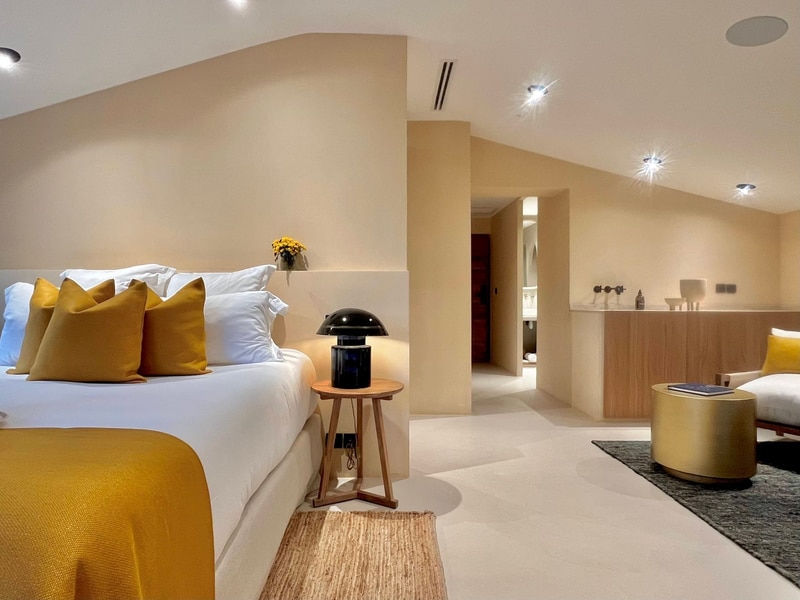 Suite Pétanque at Toile Blanche